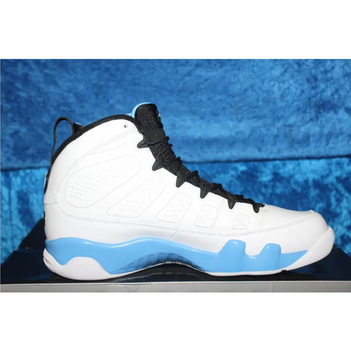 Nike shoes - 302370 103 - White 1