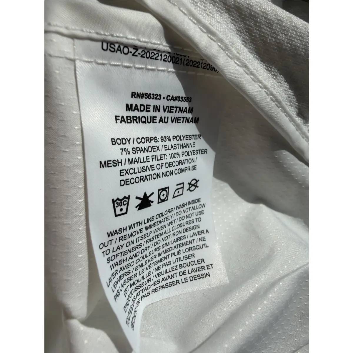 Nike clothing - Nike Impossibly Light Men`s Hooded Running Jacket - HQ4267-100 - White 13