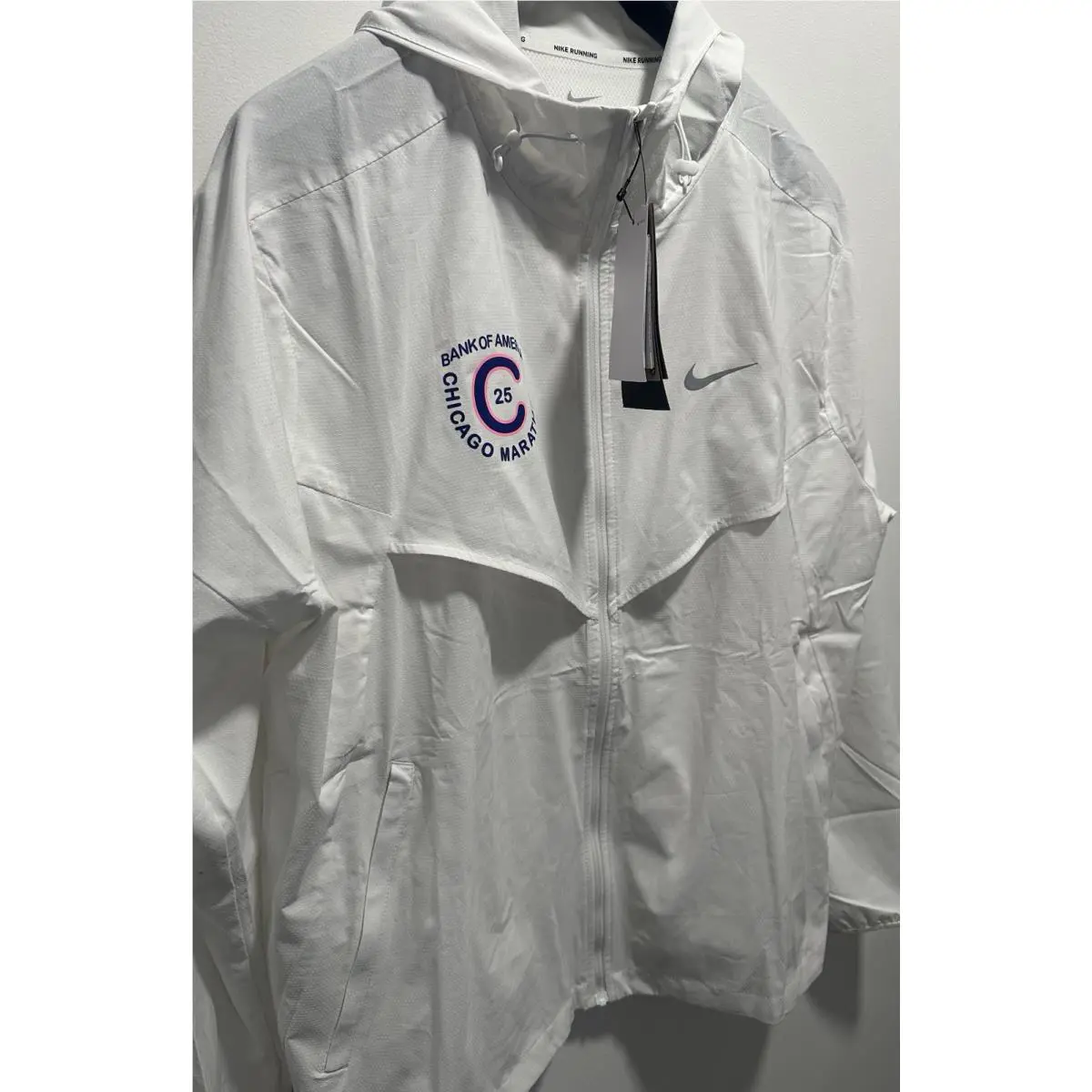 Nike clothing - Nike Impossibly Light Men`s Hooded Running Jacket - HQ4267-100 - White 4