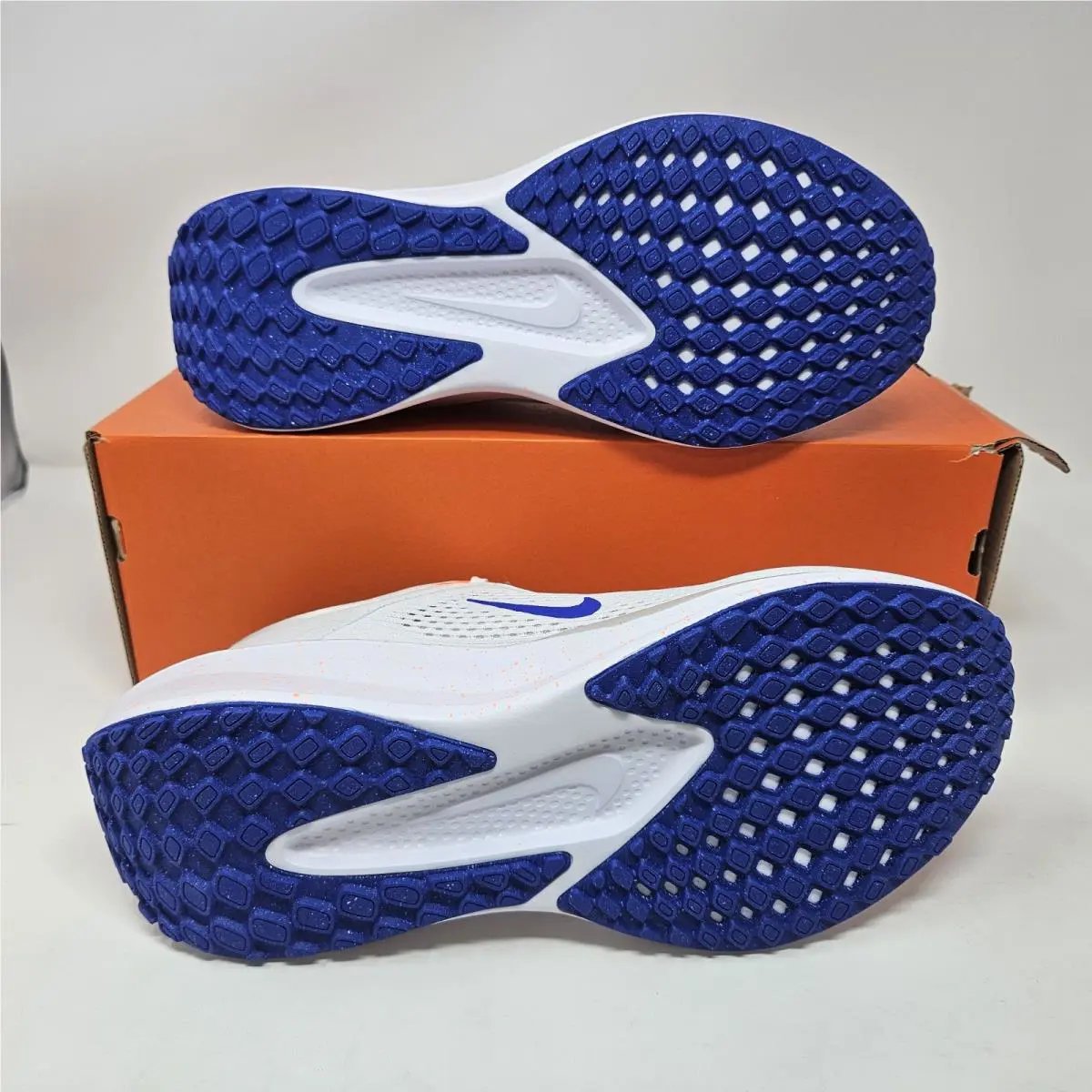 Nike shoes - Nike Quest 6 - Quest - HQ4219-100 - White (UPC: 197601232753) 1