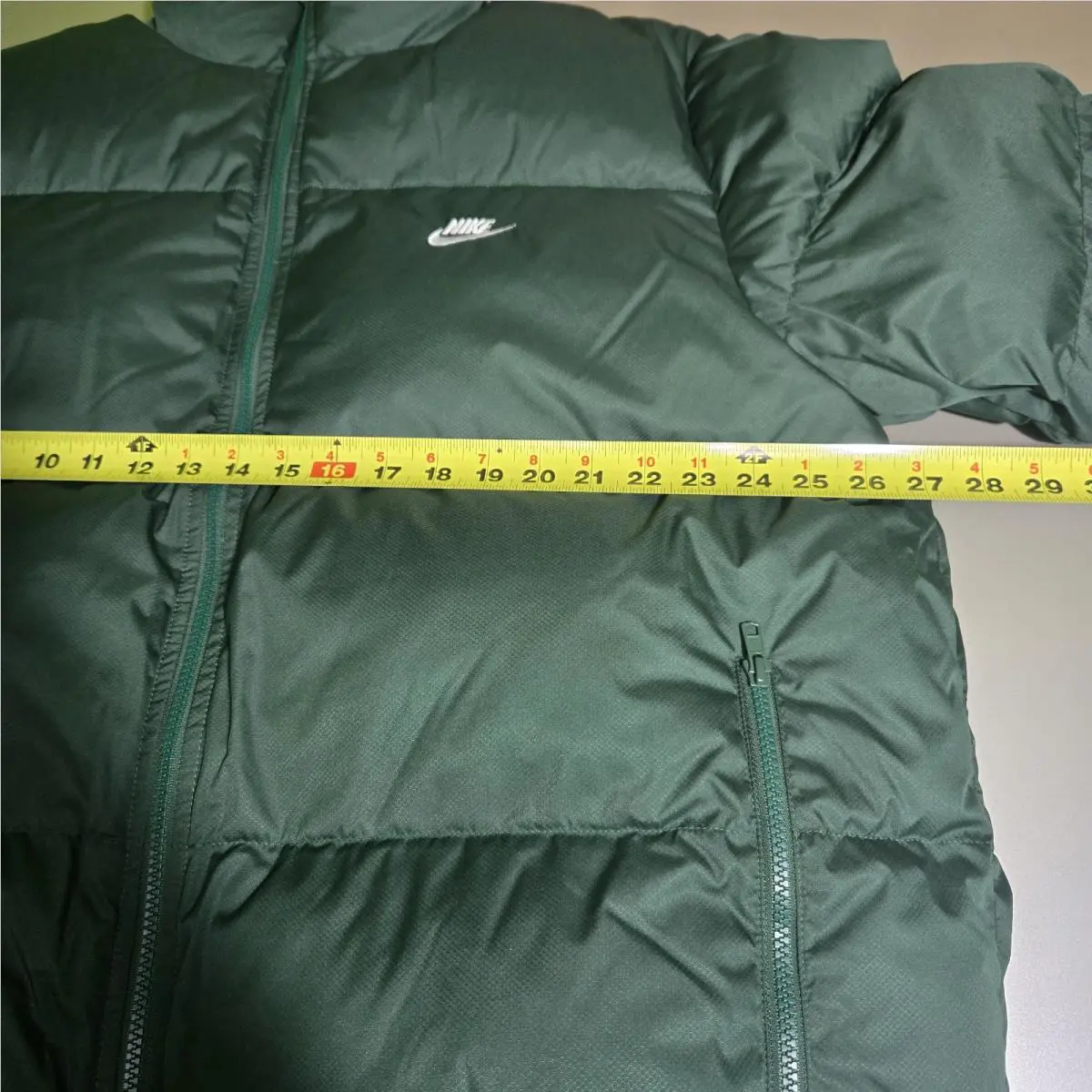 Nike clothing - Green 14