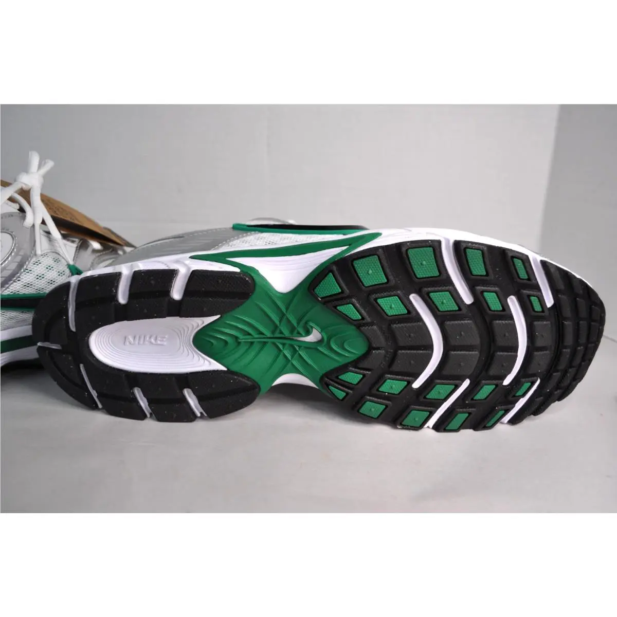 Nike shoes - Nike V5 RNR - RNR - HJ5228-100 - White 9
