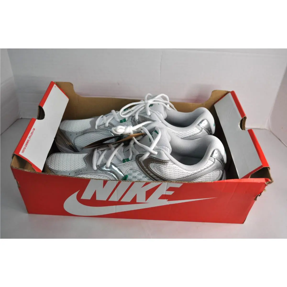 Nike shoes - Nike V5 RNR - RNR - HJ5228-100 - White 1
