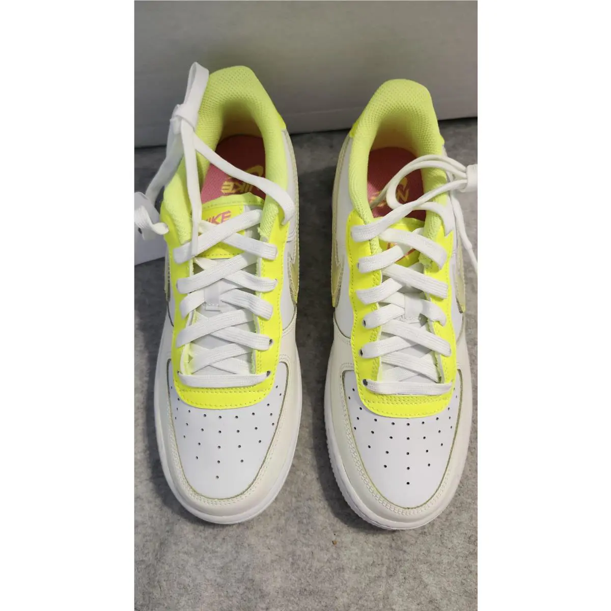 Nike shoes - Unknown - Unknown - White 3