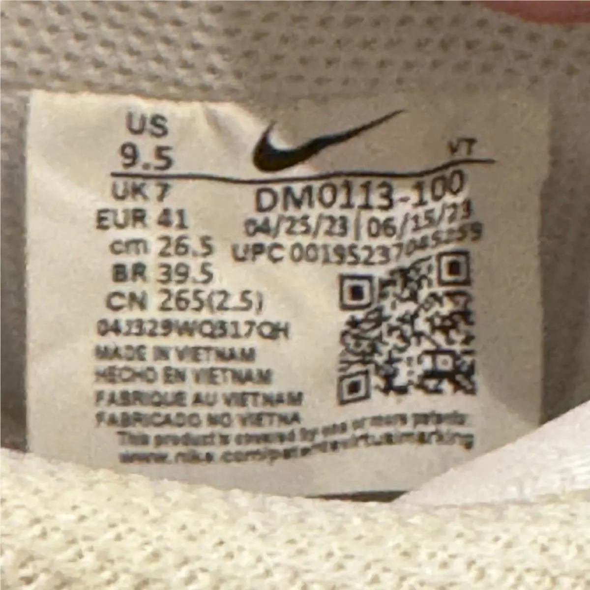 Nike shoes - White 4