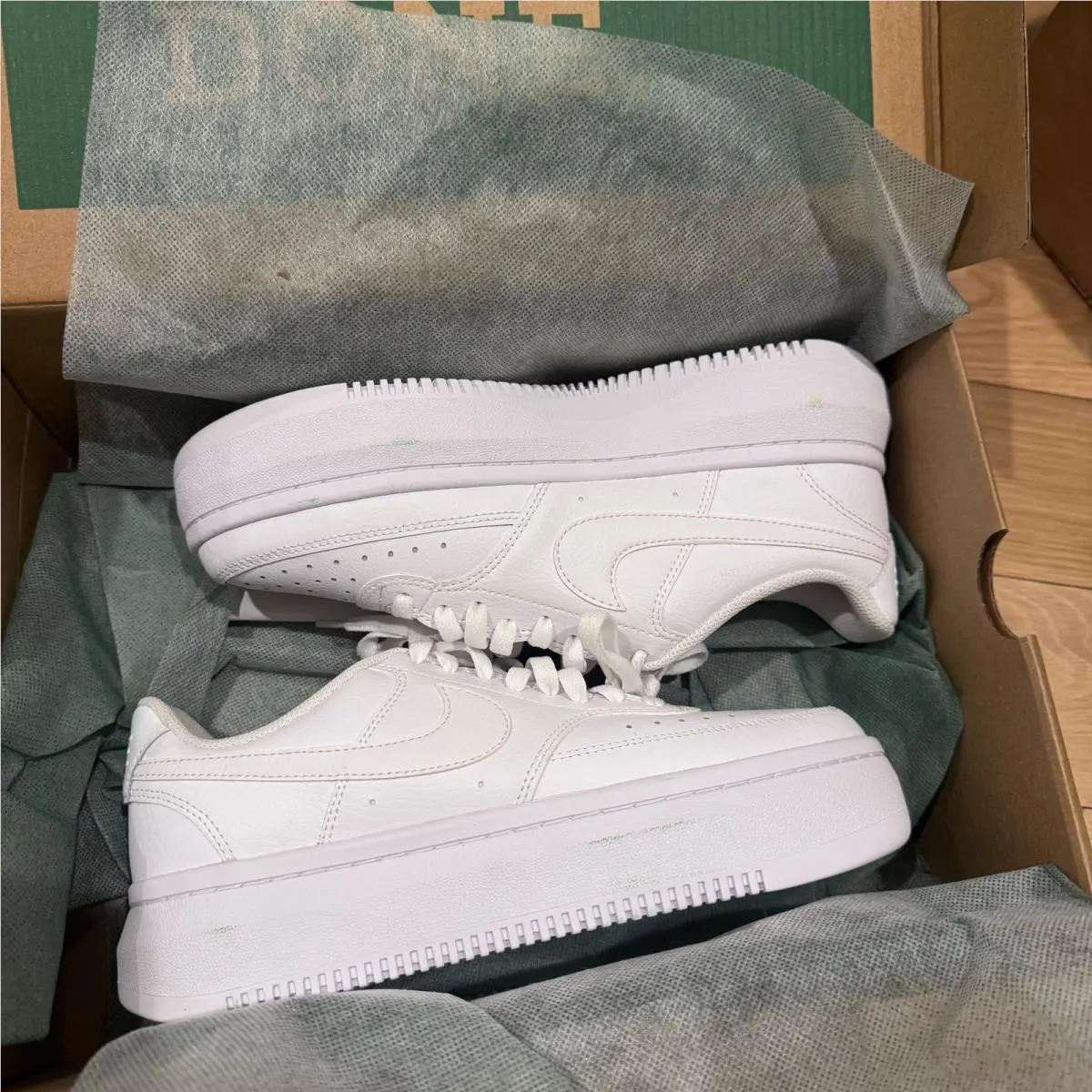 Nike shoes - White 7