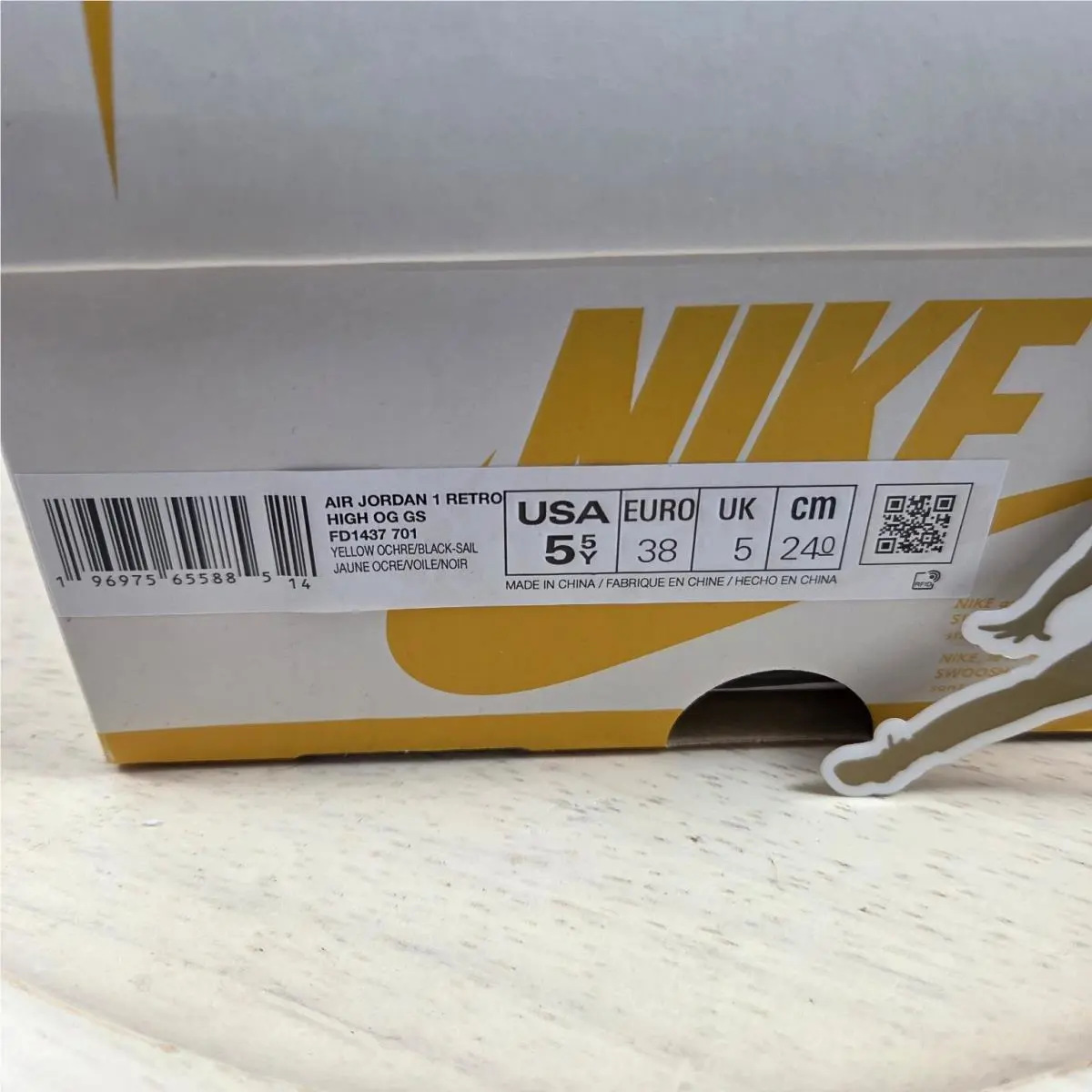 Nike shoes - Air Jordan 1 - Air - Yellow Ochre Black Sail 0