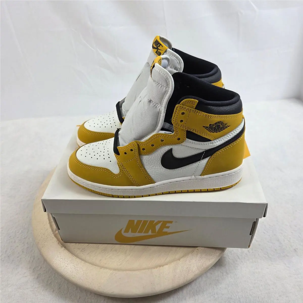 Nike shoes - Air Jordan 1 - Air - Yellow Ochre Black Sail 3