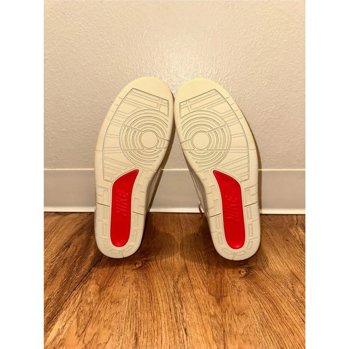 Nike shoes - White 3