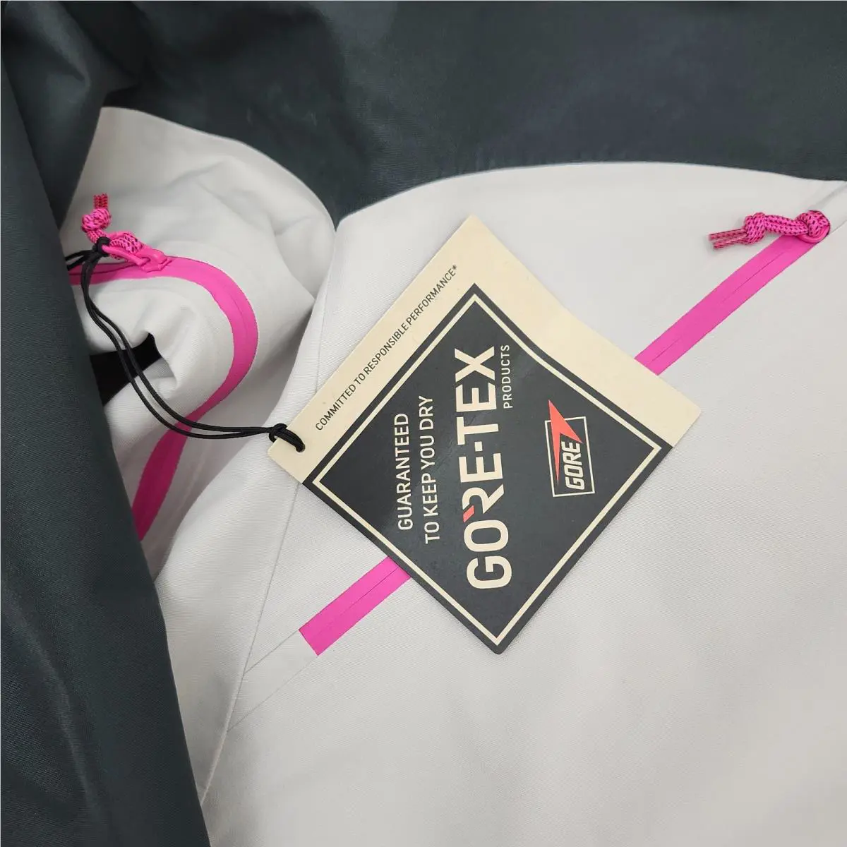 Nike clothing - White 2