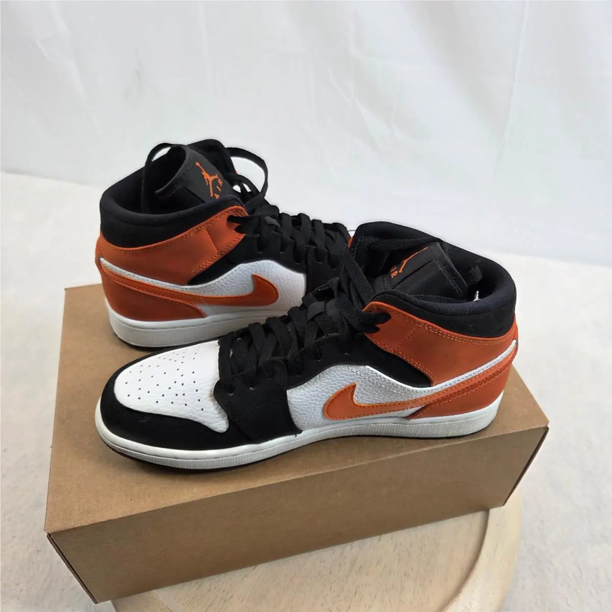 Nike shoes - Air Jordan 1 Mid - Air Mid - Black White Orange 2