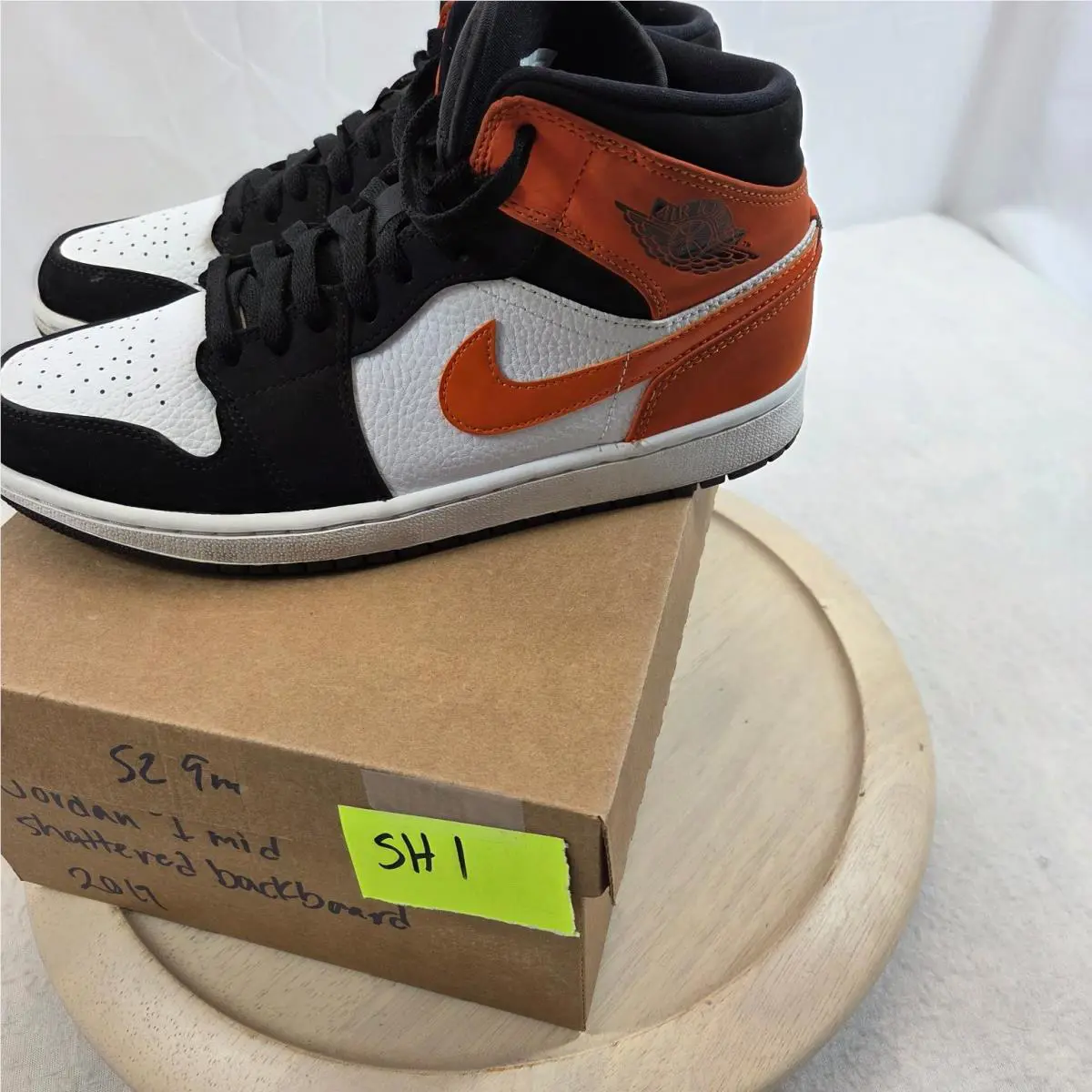 Nike shoes - Air Jordan 1 Mid - Air Mid - Black White Orange 6