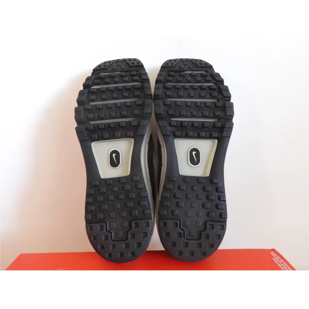 Nike shoes - Nike Air Max LD-Zero - Air Max - 848624 101 - White (UPC: 884776317797) 5