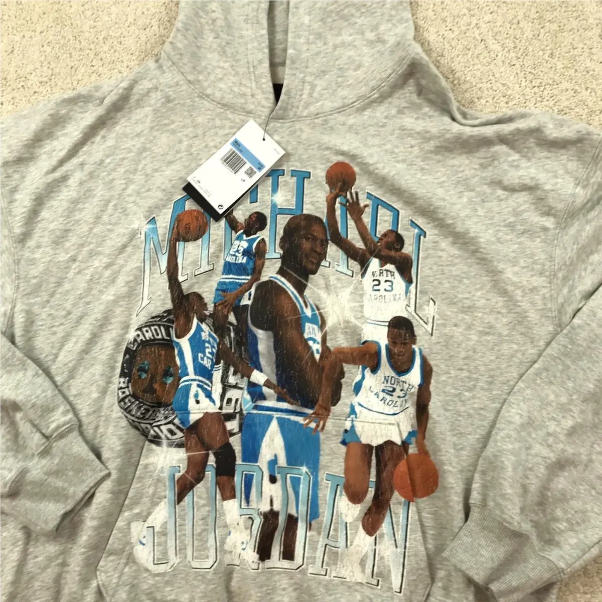 Nike clothing - Gray (UPC: 198480441915) 0