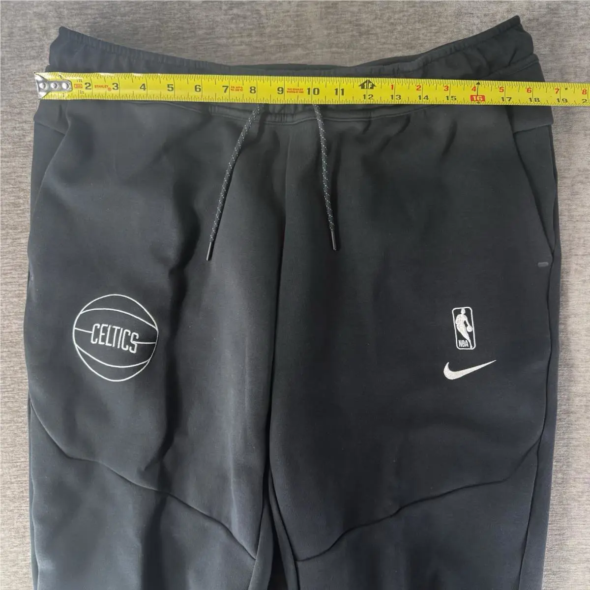 Nike clothing - Black (UPC: 0196606627281) 4