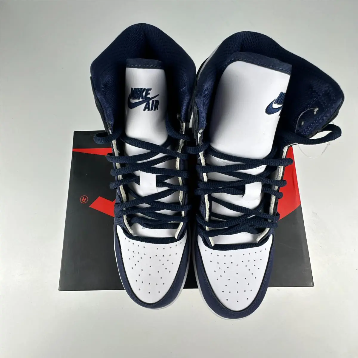Nike shoes - Air Jordan 1 - Air - Blue 3