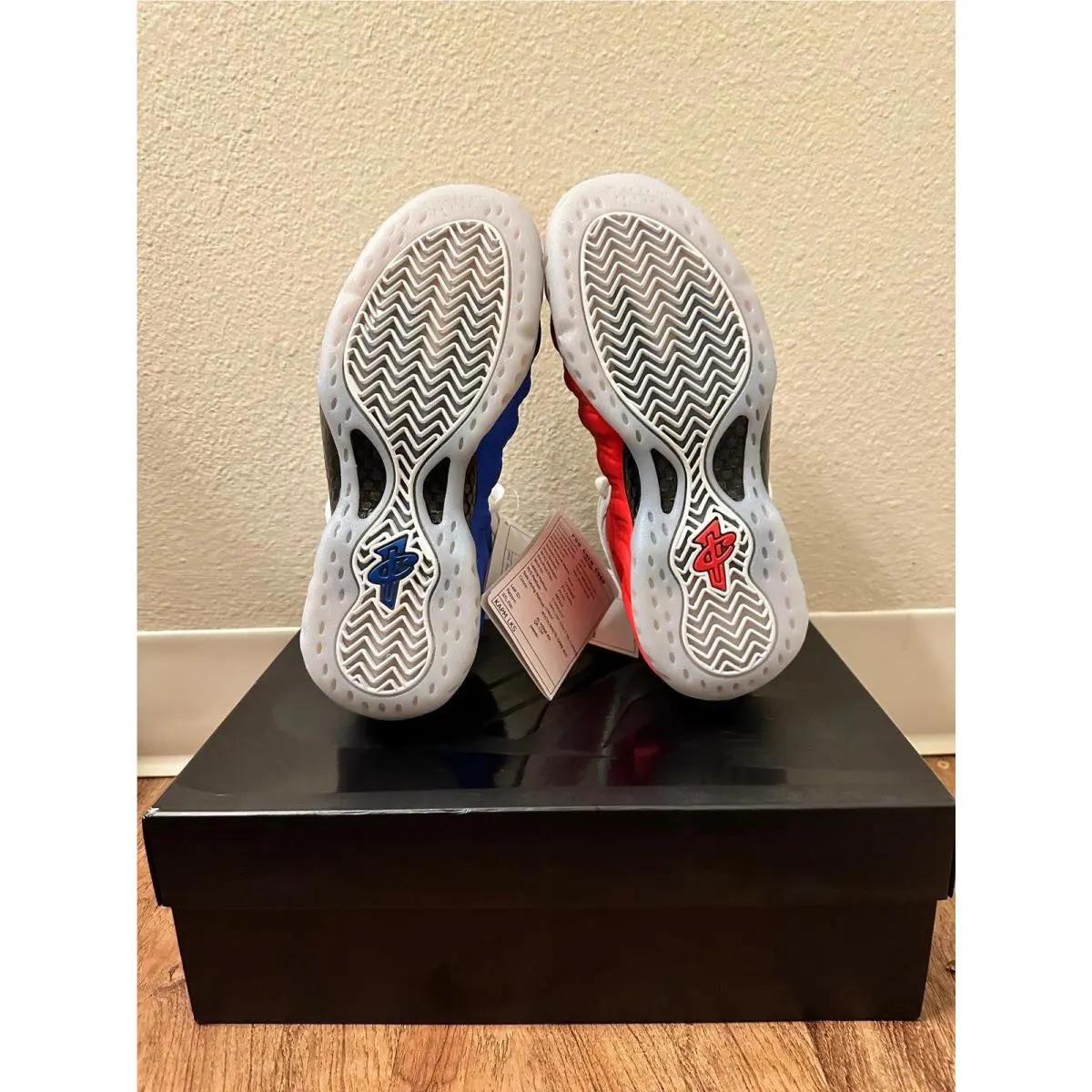 Nike shoes - White 3