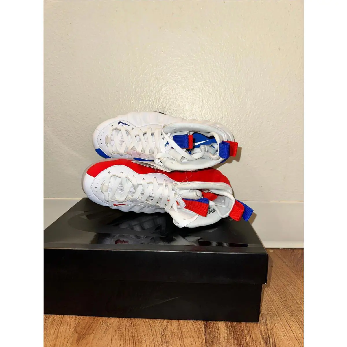 Nike shoes - White 4