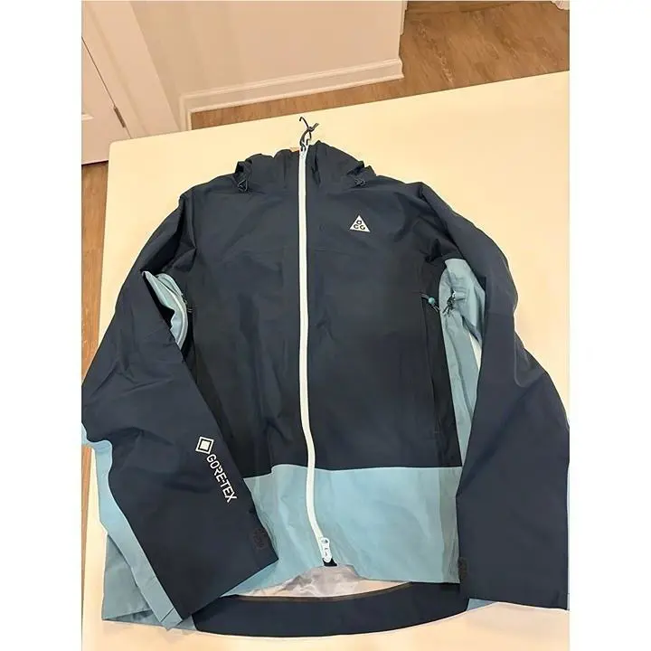 Nike clothing - Blue (UPC: 197597263021) 4