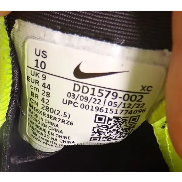 Nike shoes - Black, Lime, White 4