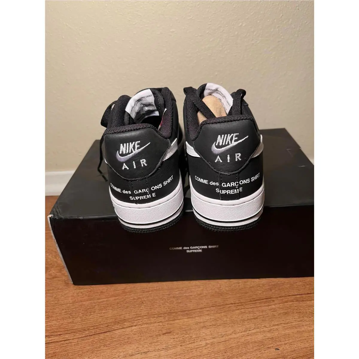 Nike shoes - Black 0