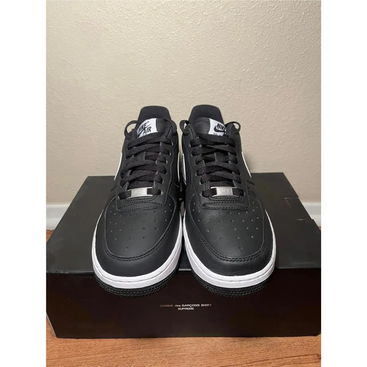 Nike shoes - Black 2