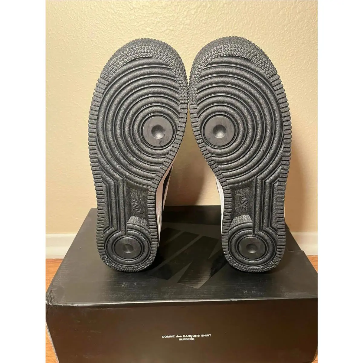 Nike shoes - Black 3