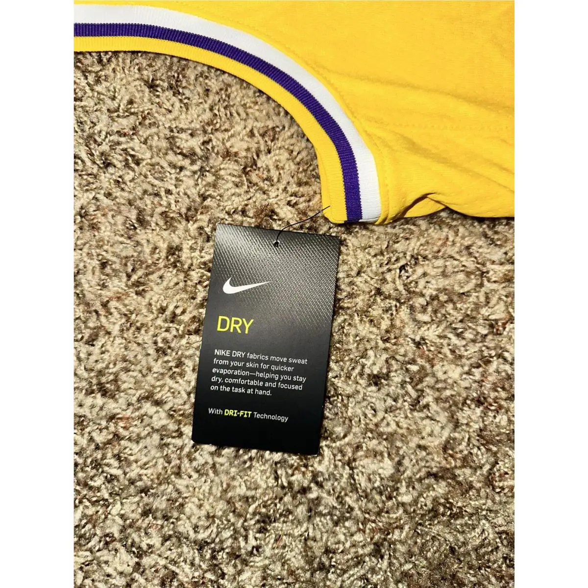 Nike clothing - NA - Yellow 3