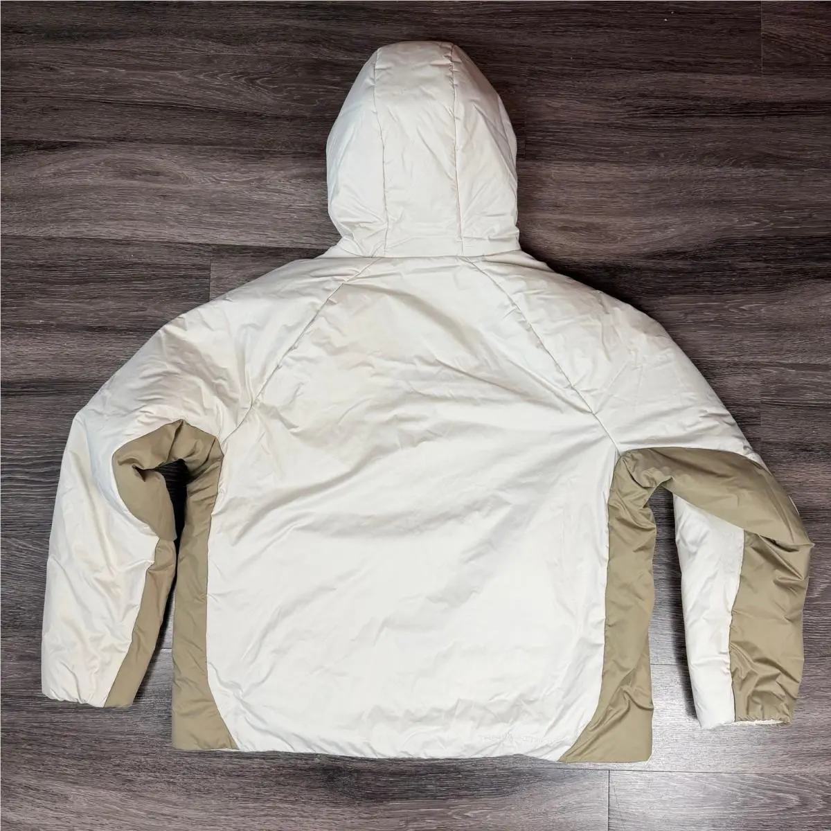 Nike clothing - White 1