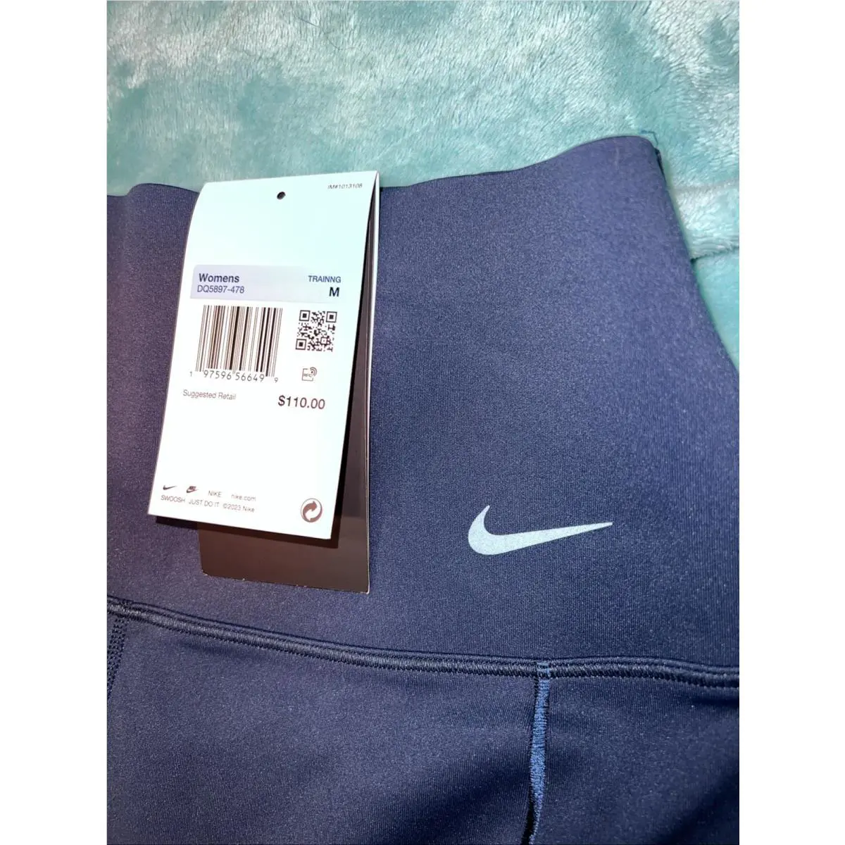 Nike clothing - Armoury Navy (UPC: 0197596566499) 3