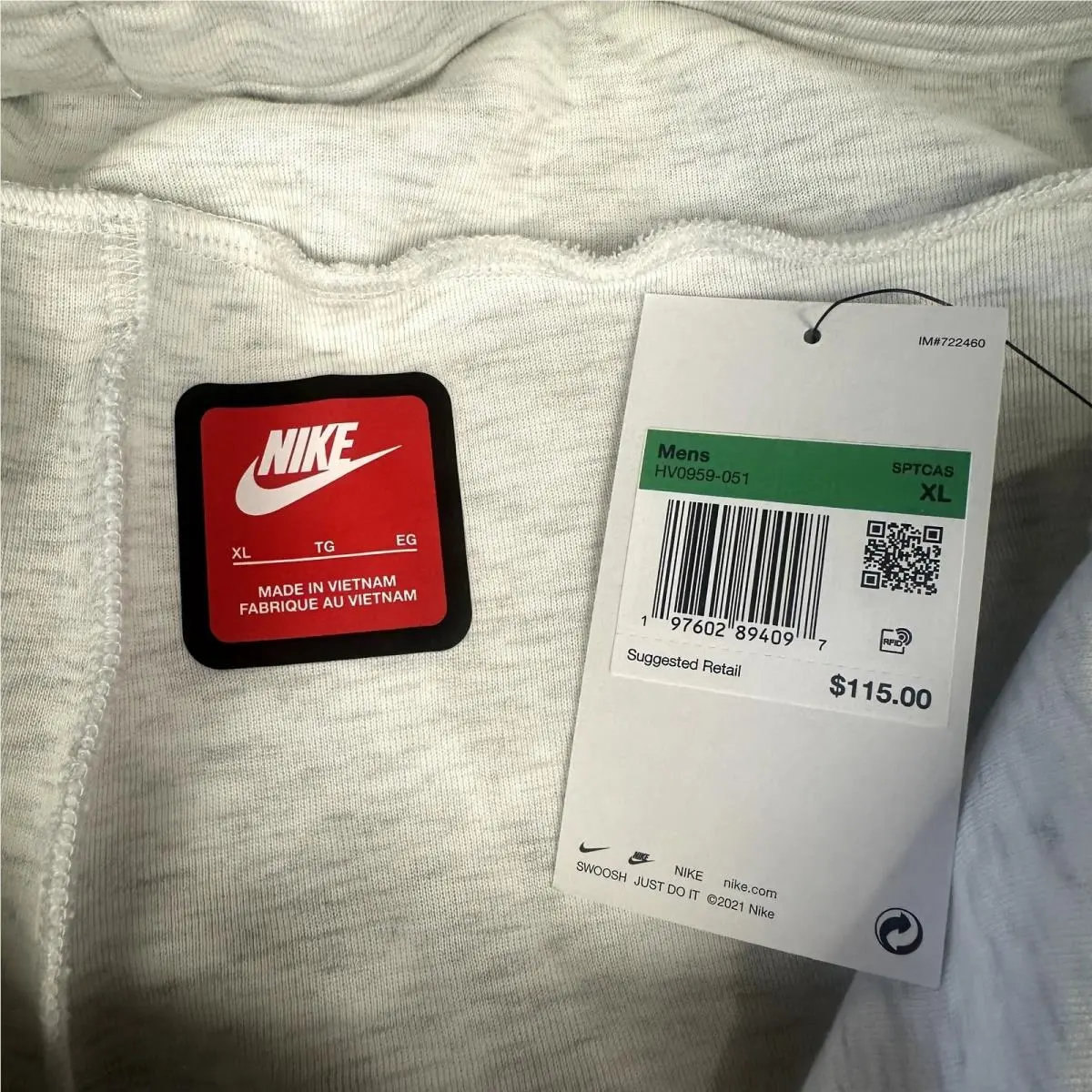 Nike clothing - Gray 3