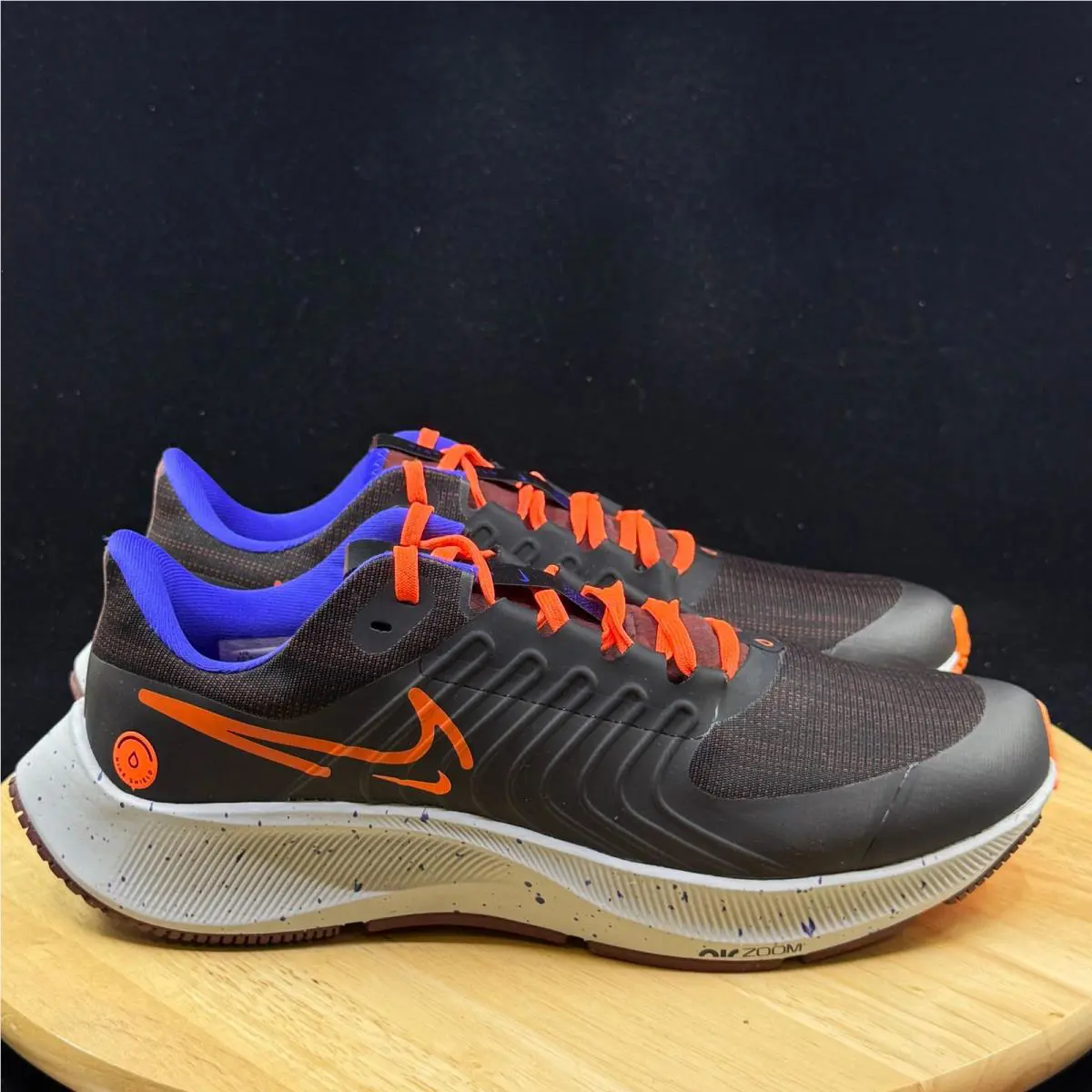 Nike shoes - Black 3
