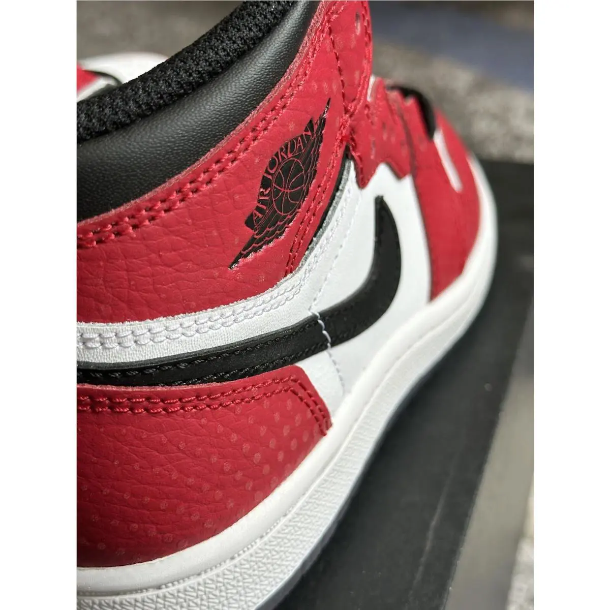 Nike shoes - Air Jordan 1 - Air - Multicolor (UPC: 0192502191284) 4