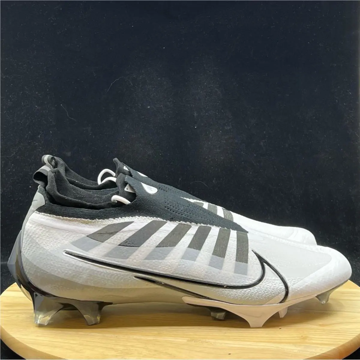 Nike shoes - White 7