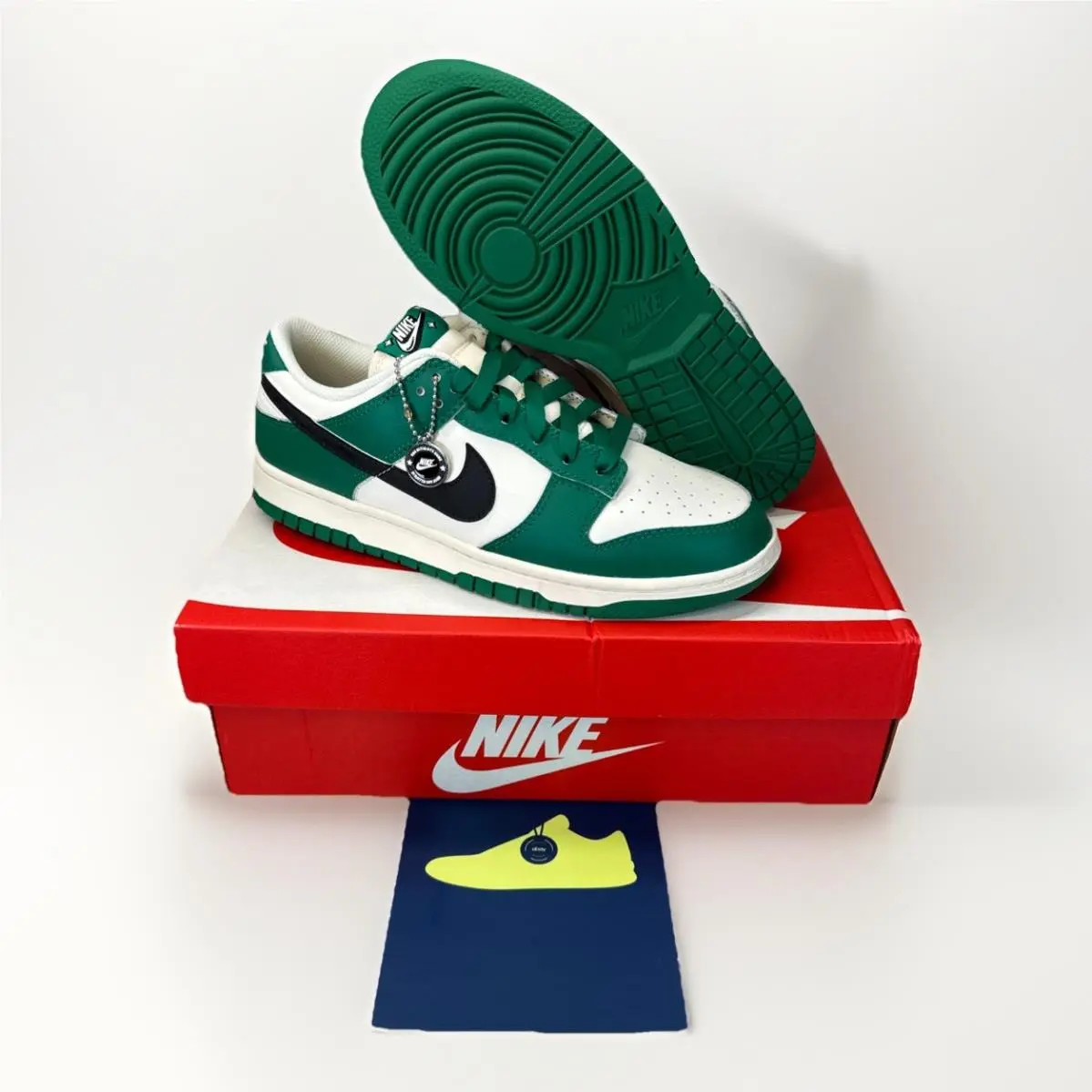 Nike Dunk Low SE Lottery Scratch Ivory Green Sneakers DR9654-100 9W 7.5M