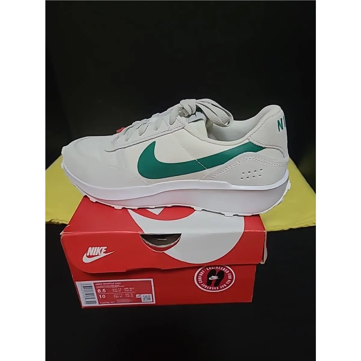 Nike shoes - Nike Waffle Debut - Waffle Debut - White 3