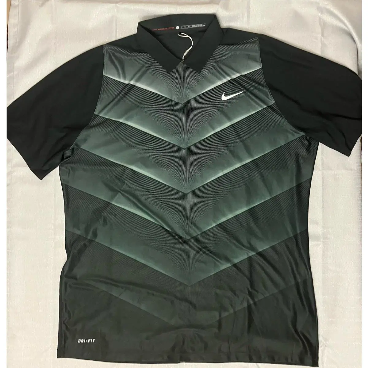 Nike clothing - Tiger Woods HyperCool Velocity Fade Polo - Black Smoke Grey Metallic Silver 1