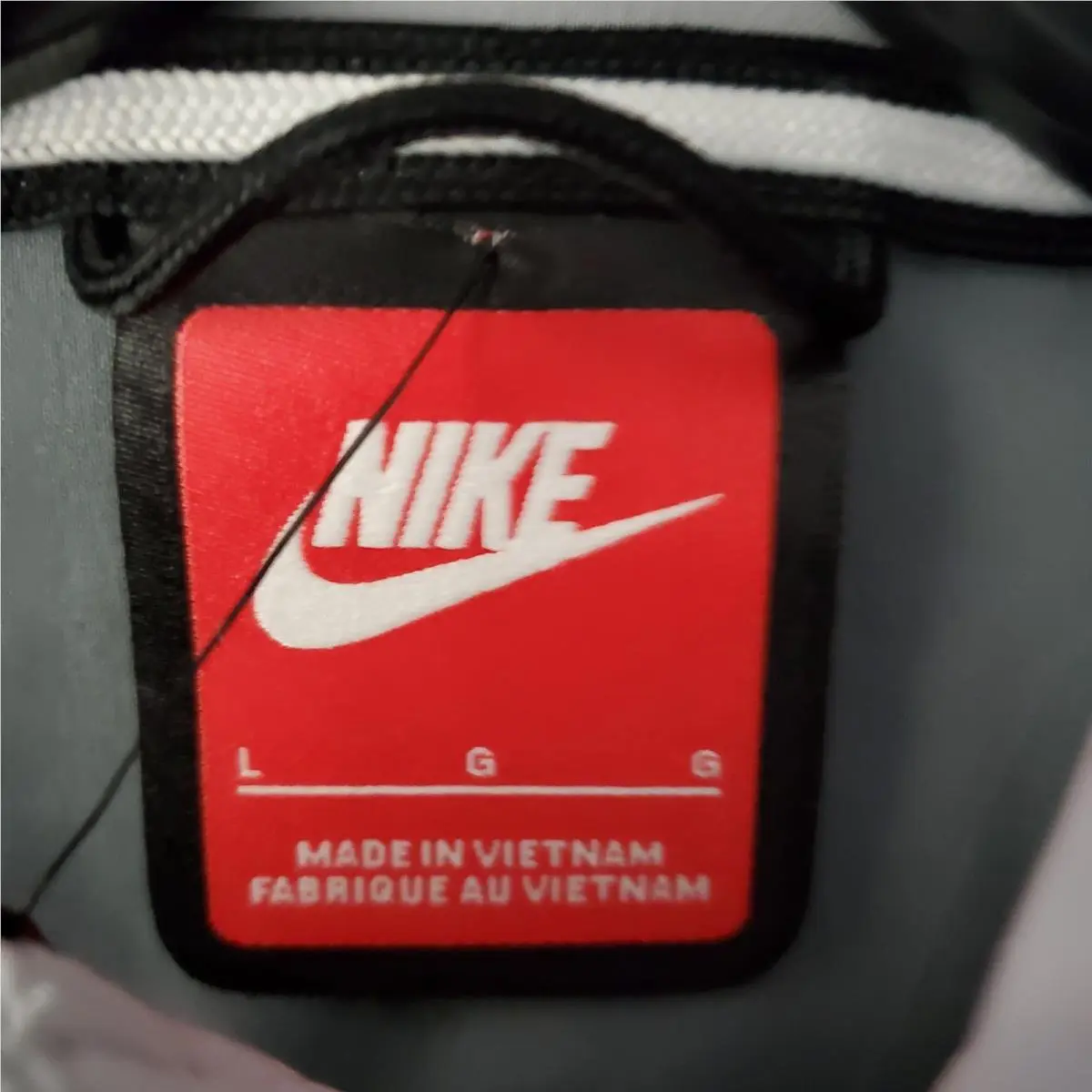 Nike clothing - NA - Gray 3