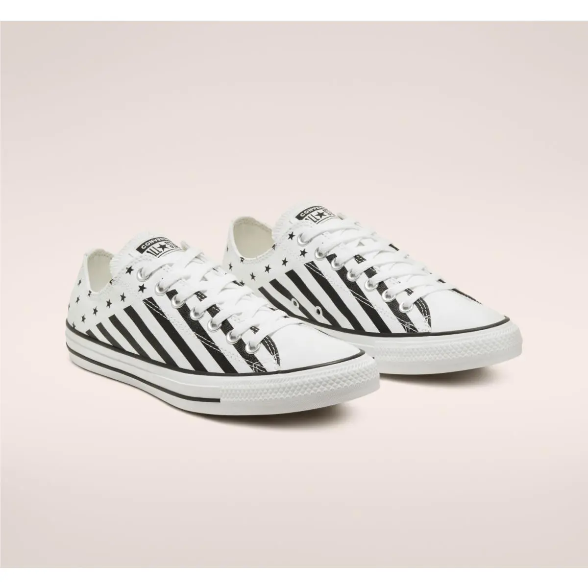 Converse shoes - White 3