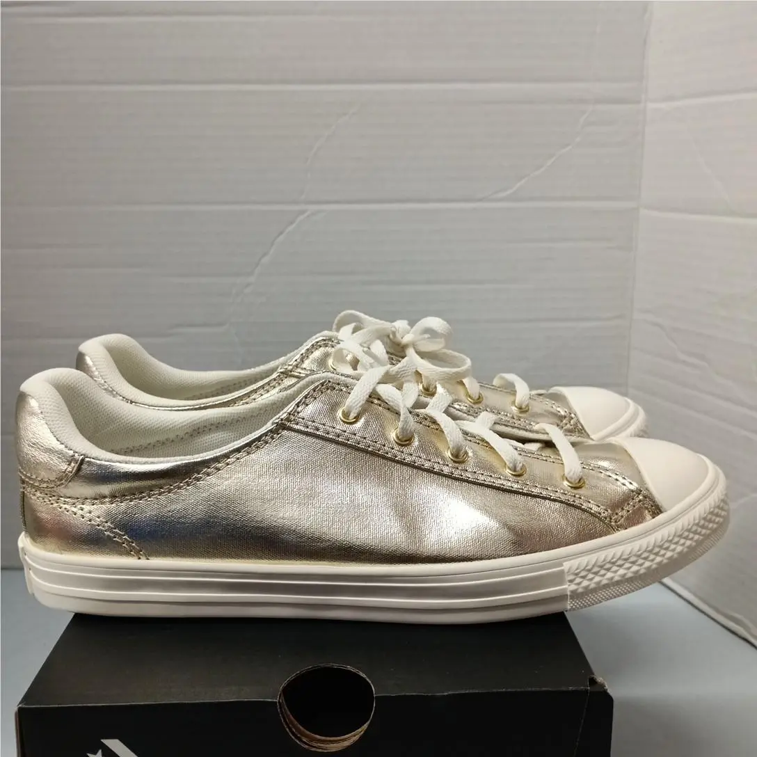 Converse Women`s Ctas Dainty Lucky Ox Gold Sneakers Size 8.5 A15448C