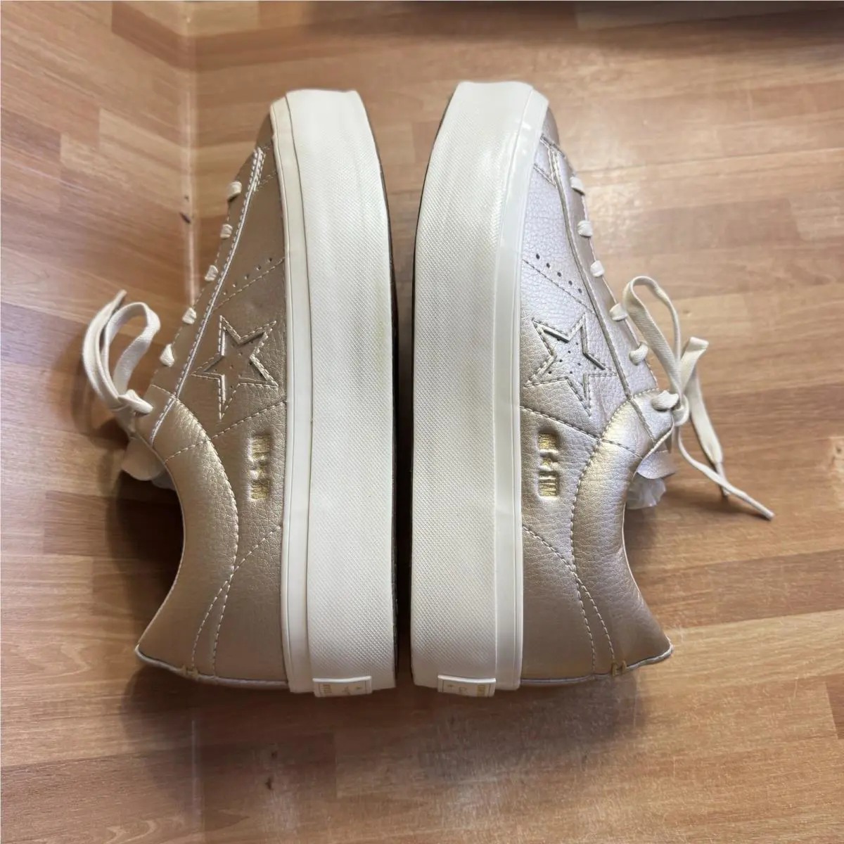 Converse shoes - Converse One Star - One Star - 559924C - Gold 8