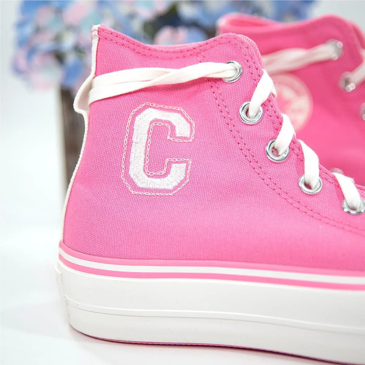 Converse shoes - Pink (UPC: 194434463095) 1