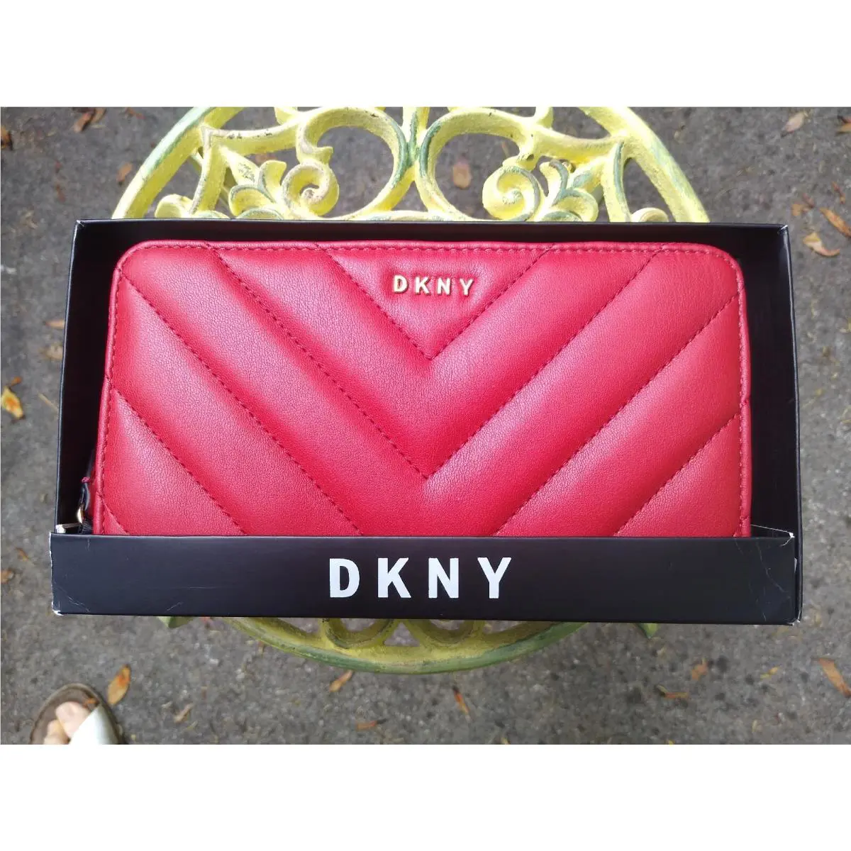 Dkny Red Leather Vela Quilted Chevron Large Zip Around Wallet