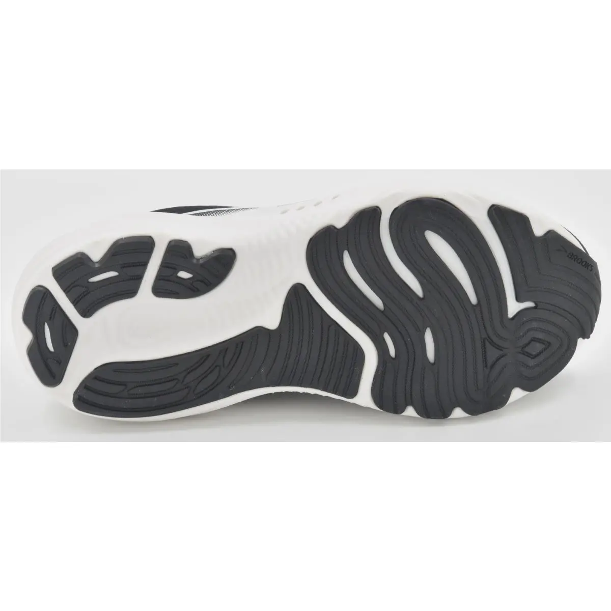 Brooks shoes - Black 2