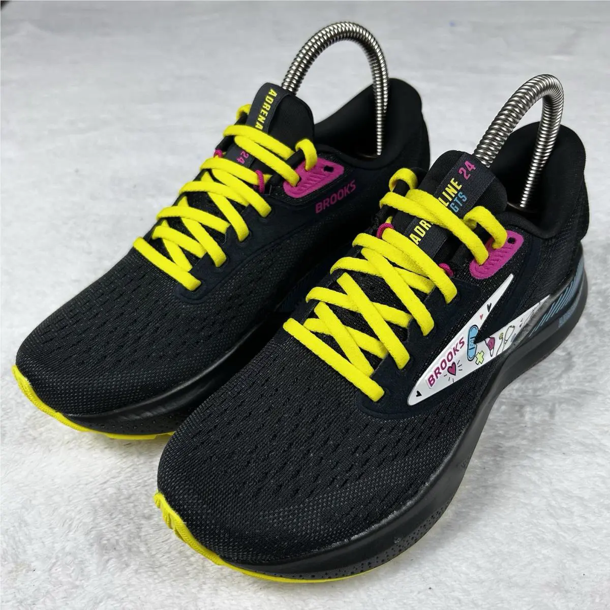Brooks shoes - Brooks Adrenaline GTS 24 - Adrenaline GTS - 120426-1B-084 - Black (UPC: 0195394658088) 2