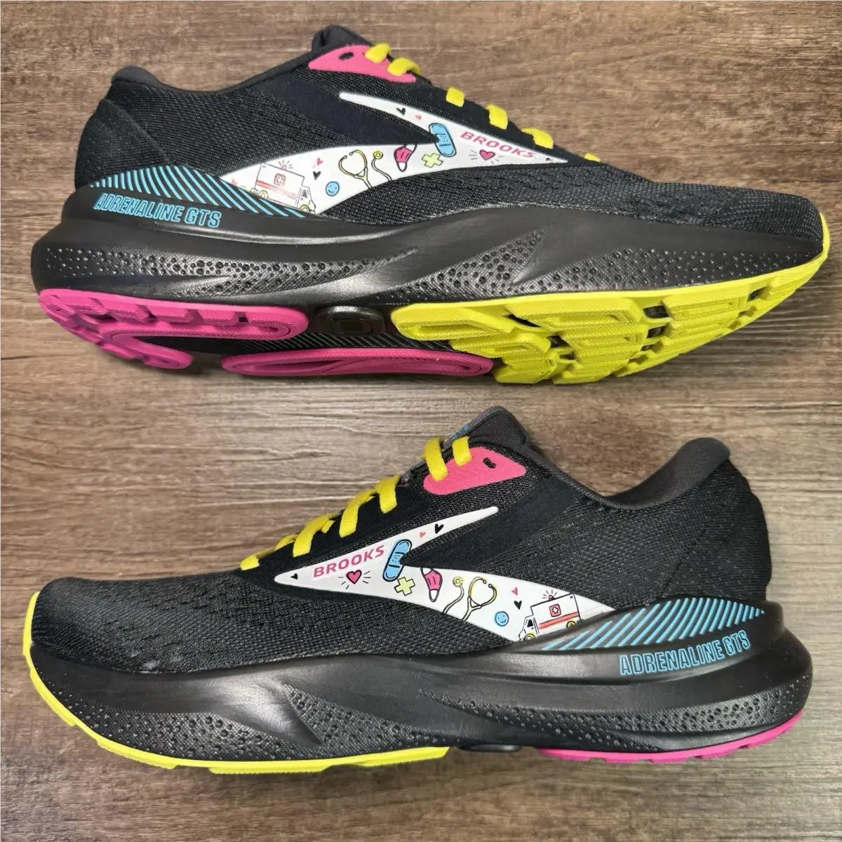 Brooks shoes - Brooks Adrenaline GTS 24 - Adrenaline GTS - 120426-1B-084 - Black 2