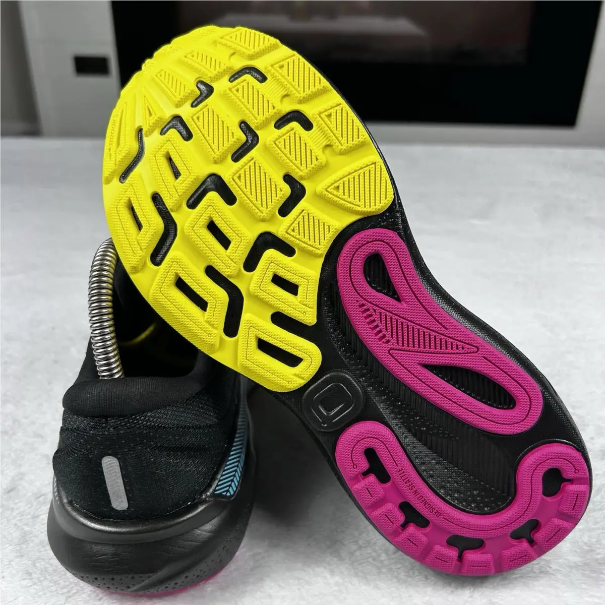 Brooks shoes - Brooks Adrenaline GTS 24 - Adrenaline GTS - 120426-1B-084 - Black (UPC: 0195394658088) 11