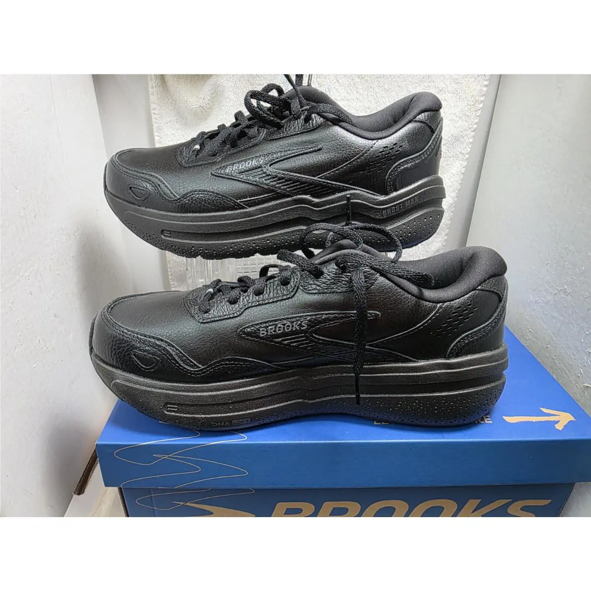 Brooks shoes - Brooks Ghost Max - Ghost Max - Black 10
