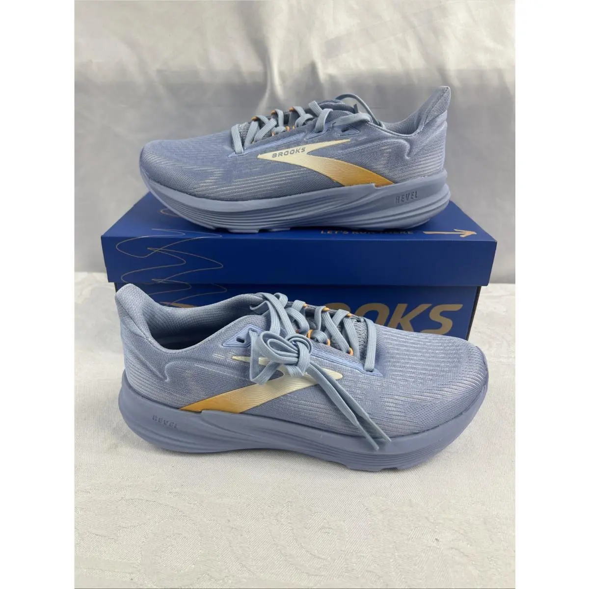 Brooks shoes - Revel 8 - Revel - Multicolor (UPC: 0195394685350) 3
