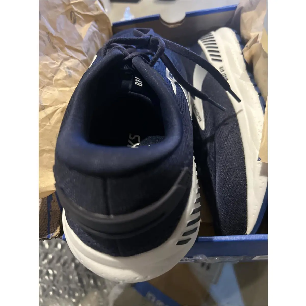 Brooks shoes - Brooks Beast GTS 24 - Beast GTS - Peacoat/True Navy/White 0